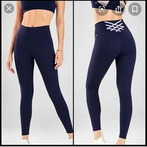 BNWT Fabletics Kessler High-Waisted 7/8 Leggings